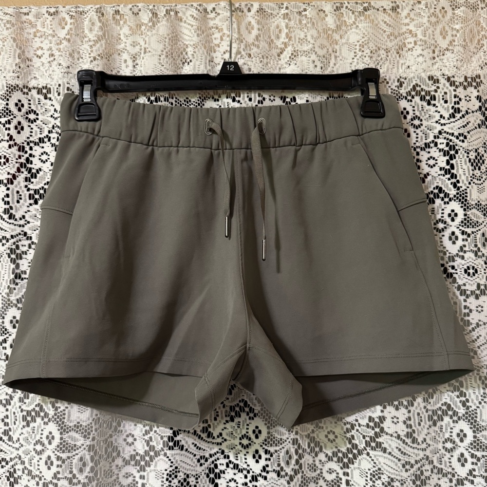 LULULEMON shorts size 6! Never worn!